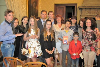 Рекордно участие и награди за български деца на международен поетичен конкурс в Северна Италия